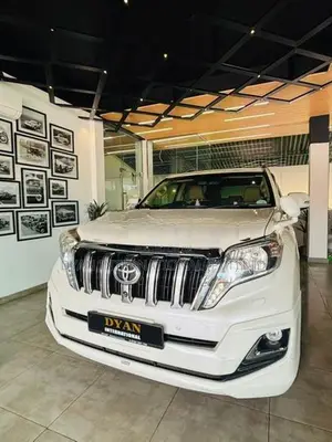 Toyota Land Cruiser Prado TX 2015