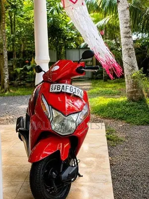 Honda Dio 2012