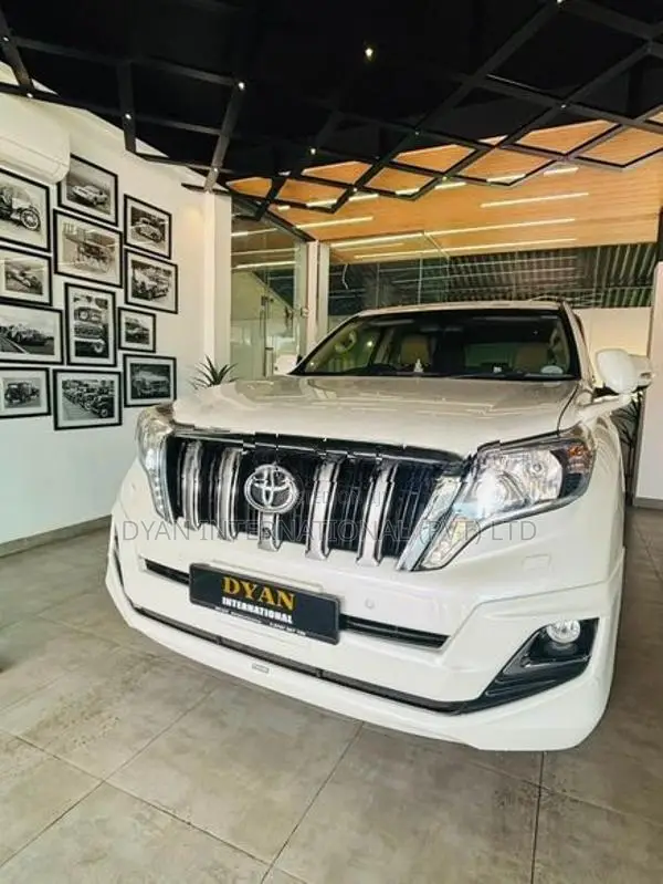Toyota Land Cruiser Prado TX 2015