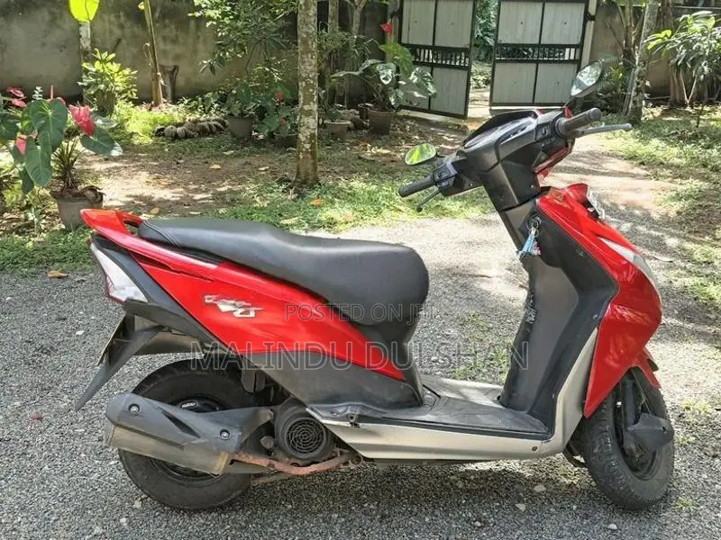 Honda Dio 2012