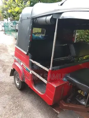 Bajaj RE 1995
