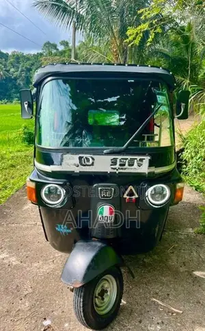 Bajaj RE RE4STROKE 2011
