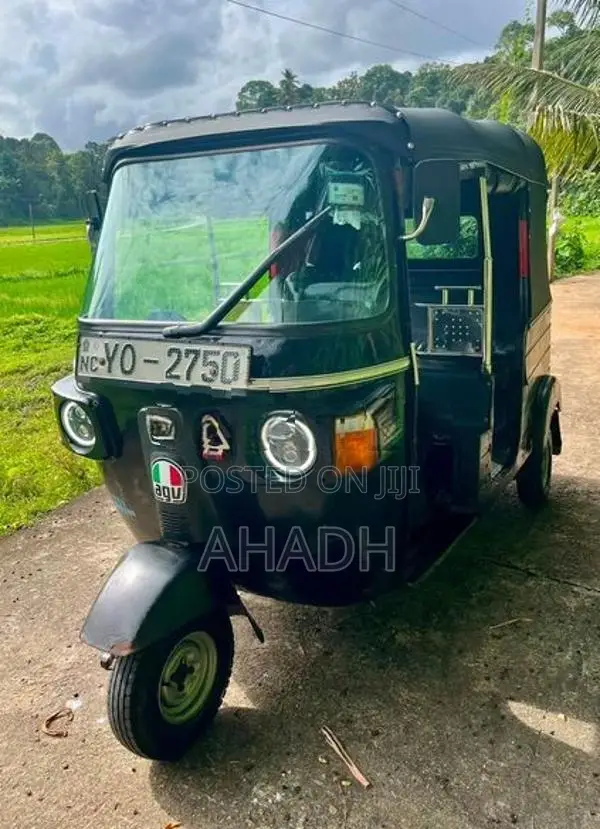 Bajaj RE RE4STROKE 2011