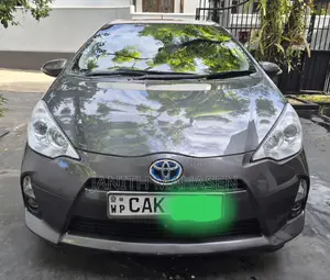 Toyota Aqua 2013 Gray