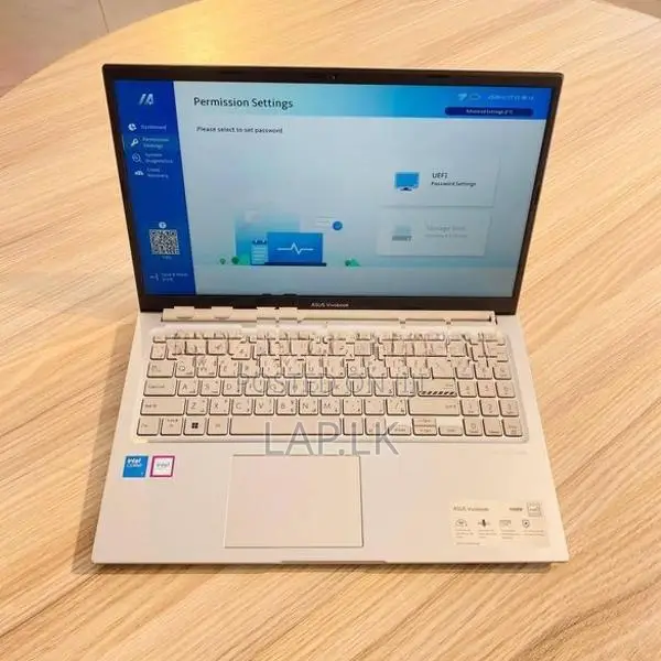 New Asus VivoBook Core 7 150U 14th GEN Laptop 16GB / 512GB