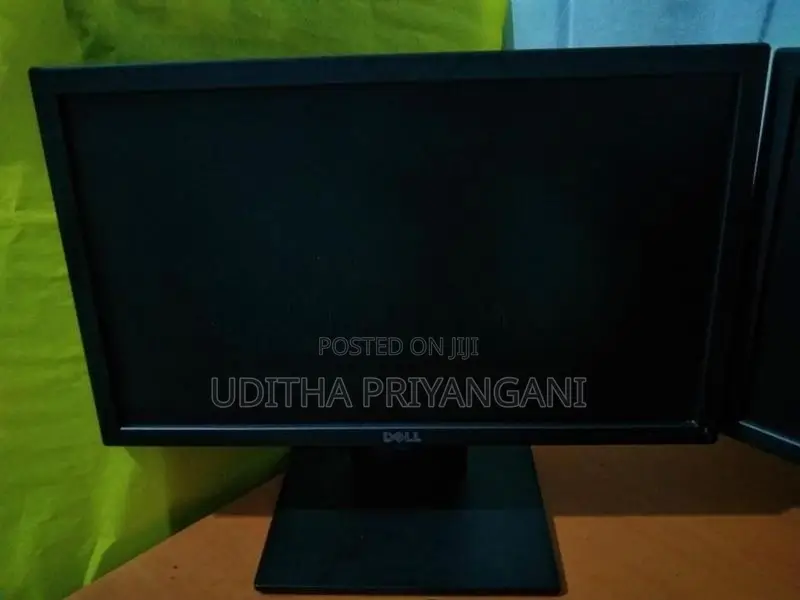 19 inch Dell monitor