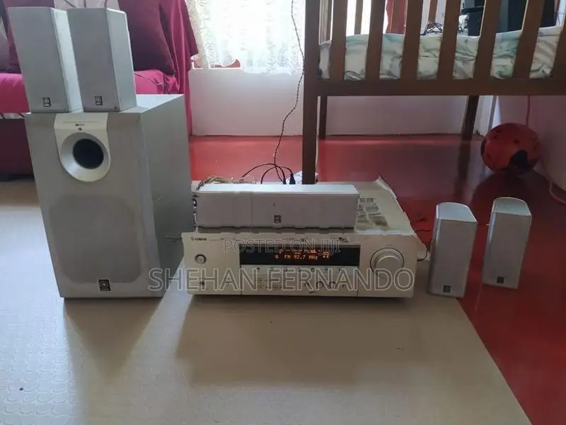 Yamaha Home Theatre system Speakers
