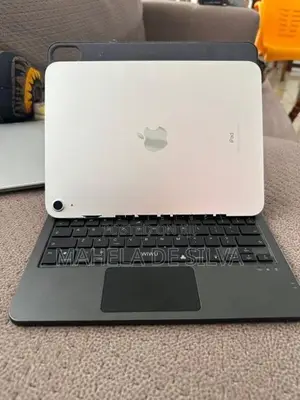 Ipad 10th feb 64gb WiFi