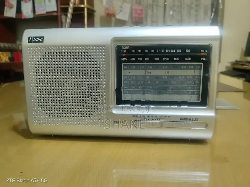 Singer Radio