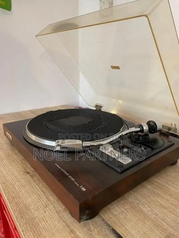 Pioneer Turn Table