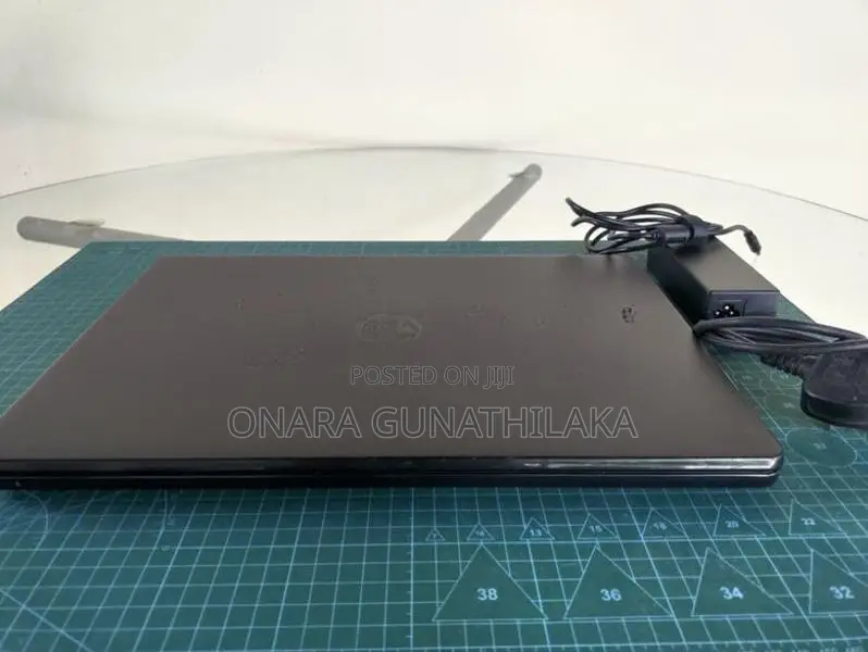 Dell Vostro 15 3559