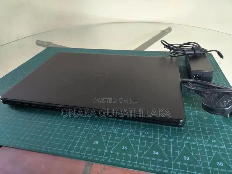Dell Vostro 15 3559