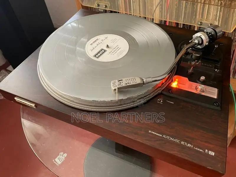 Pioneer Turn Table