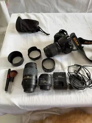 Nikon 7000 Camera with Lens