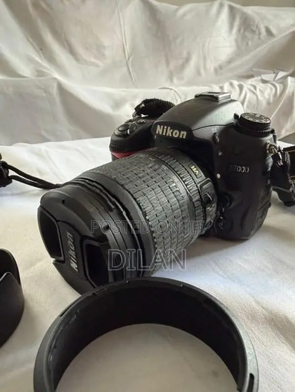 Nikon 7000 Camera with Lens