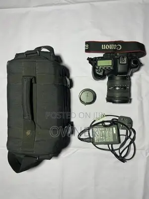 Canon 5D mark ii with lens