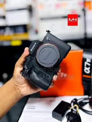 Sony Alpha a7IV Mirrorless Full Frame Camera 14 Month Warranty