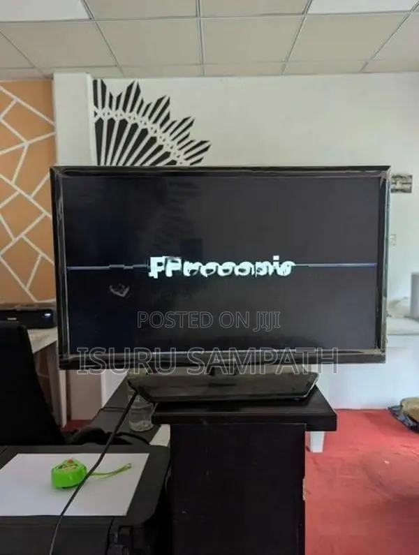 Panasonic Tv 24”