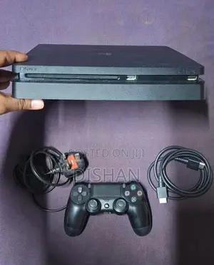 PS4 Slim 1TB
