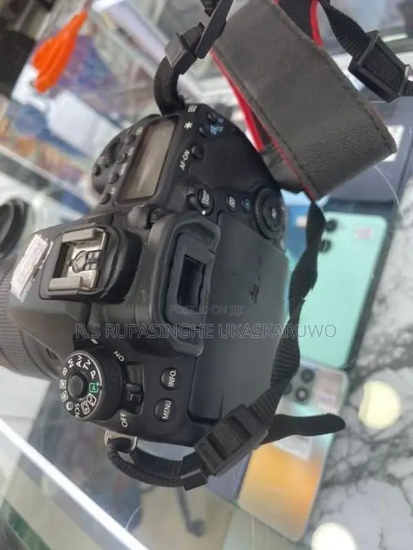 Eos Canon 80 D Camera