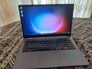LG Electronics 2024 Ultra PC 15 Core i5 Intel 13th gen