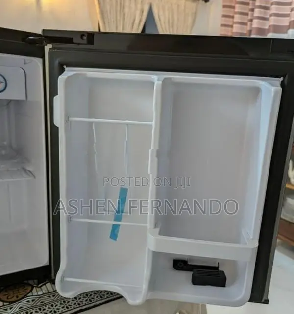 SALE – SINGER 47L Mini Bar Refrigerator (Like Brand New)