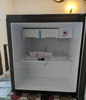 SALE – SINGER 47L Mini Bar Refrigerator (Like Brand New)