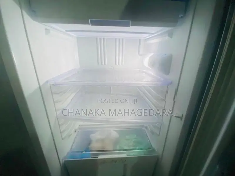 Damro Refrigerator Direct Cool 180LTR