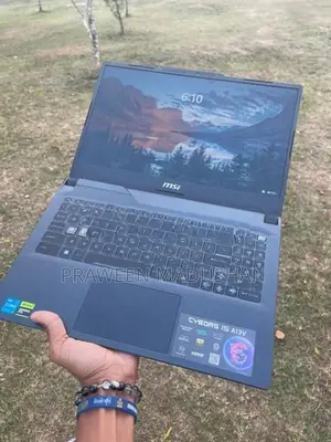 MSI Cyborg 15 4050 RTX