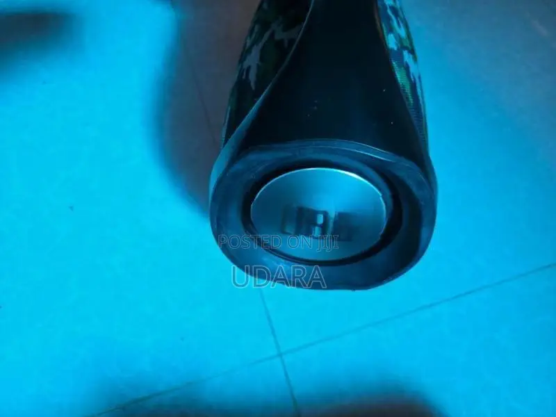 jbl boombox 1