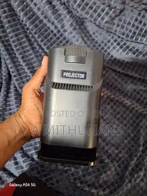 HY320 Projector