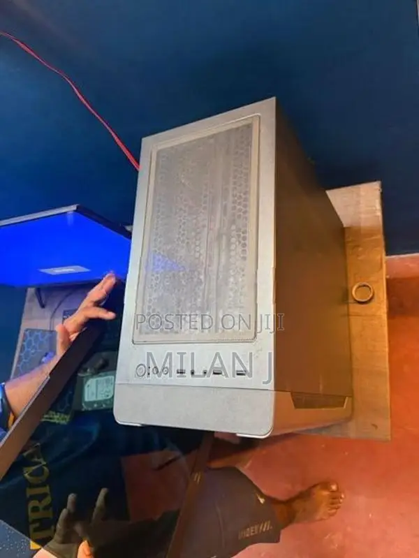 AMD Ryzen 5 5600G Desktop PC
