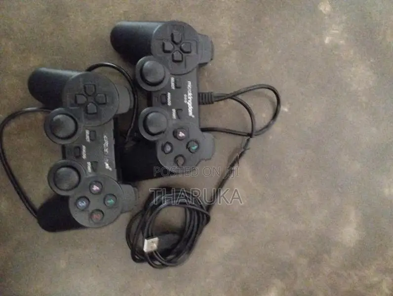 Microkingdom wired USB gamepad