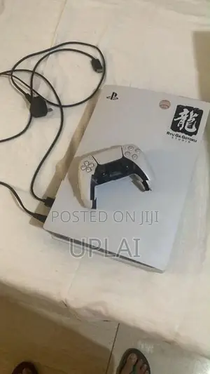 Sony Playstaion 5 (PS5)