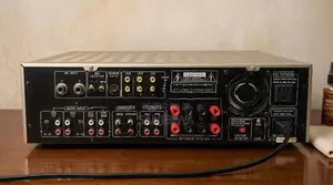 VIDA AR-500Pro Karaoke Stereo Amplifier 4500W PMPO Super Bass