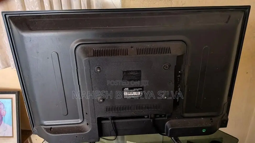 JVC 32-Inch TV