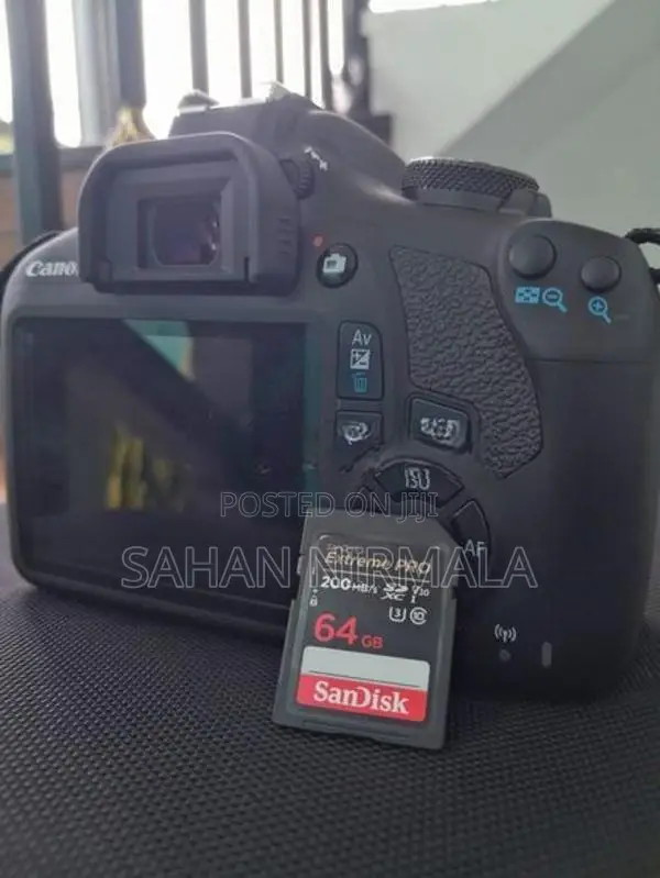 Canon EOS 2000D DSLR Camera with 18-55mm Lens (Full Set Box)