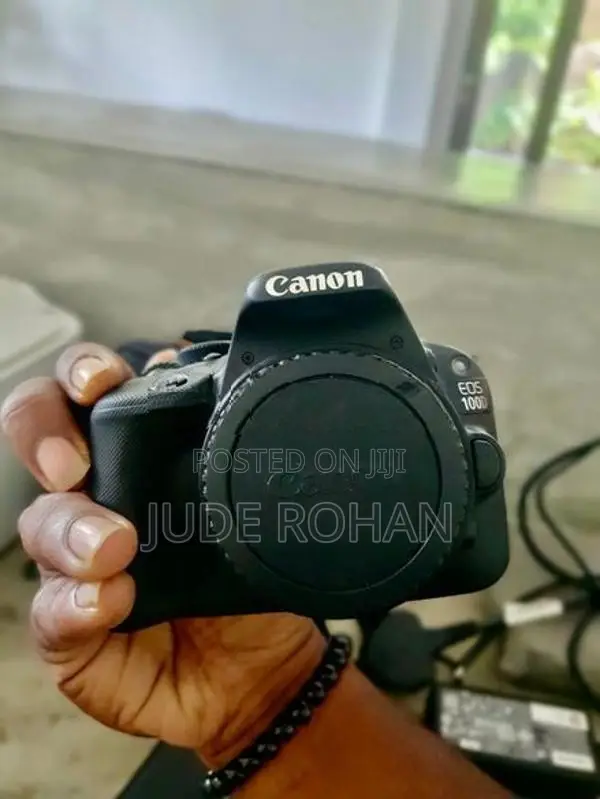 Canon 100D