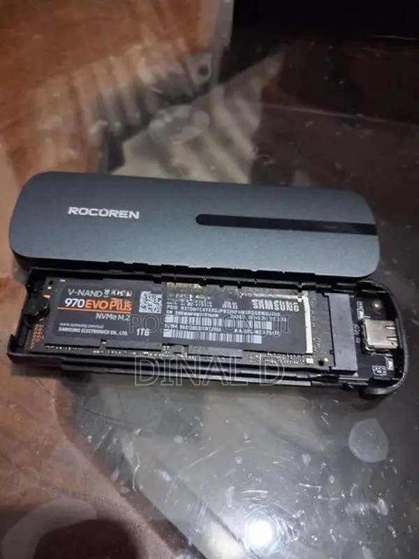 1TB SAMSUNG POTABLE SSD