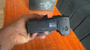 Sony a73