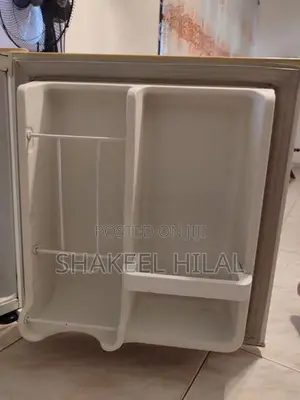 Mini refrigerator