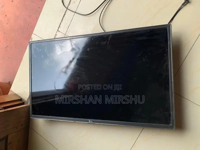 මෙකේ display එක අවුල් වෙලා තියෙන්නේ මෙක දෙනවා