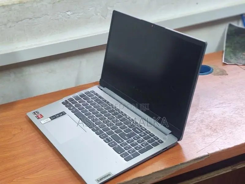 Lenovo Laptop - 16GB DDR5