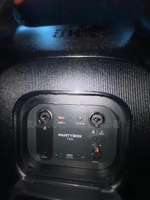JBL 720 Speaker