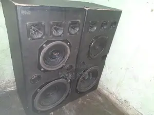 Pyramid Speaker Set