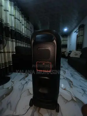 JBL 720 Speaker