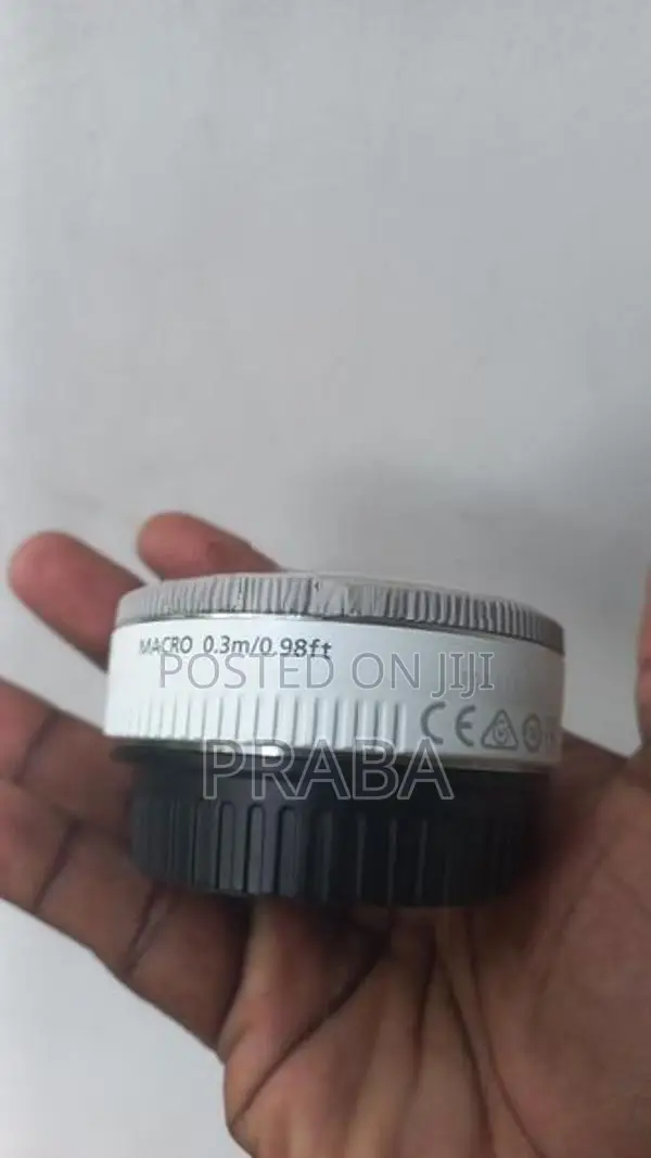 canon 40mm 2.8
