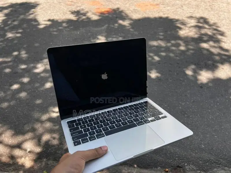 M4 512GB 100 Battery