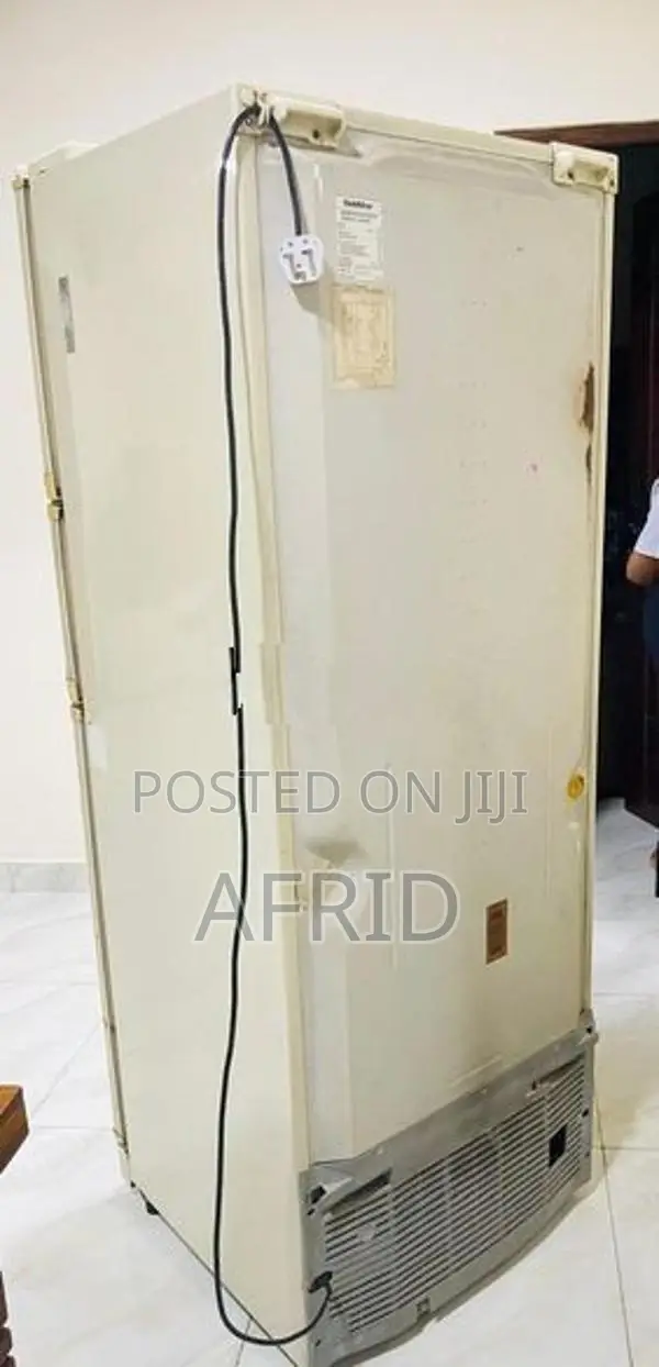 FRIDGE With FREEZER - GOLDSTAR 330L