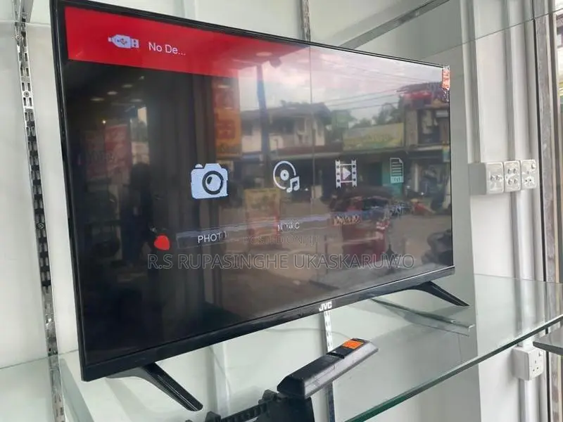 JVC TV 32” LED